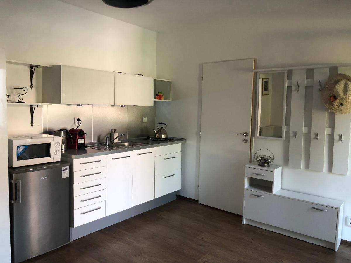 Apartman U Jezirka Velke Prilepy Εξωτερικό φωτογραφία